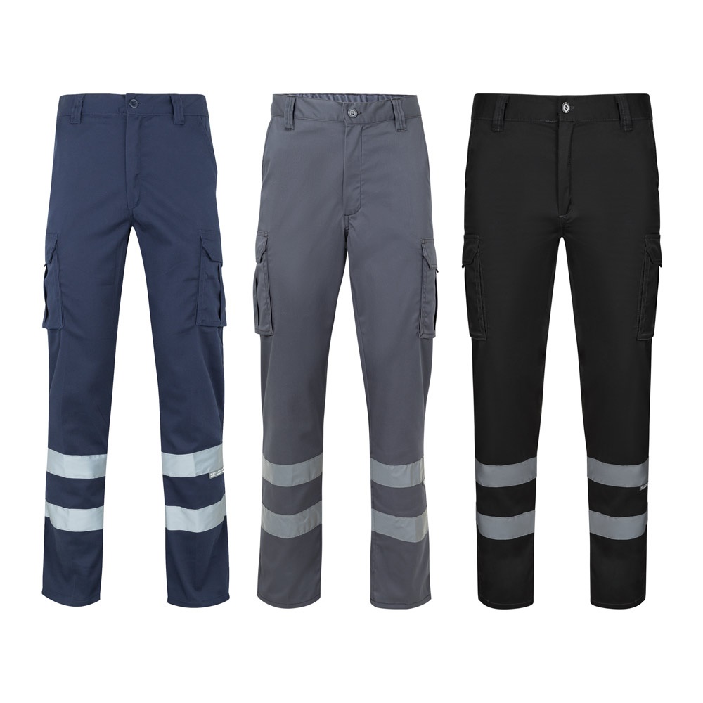 Pantalon stretch multipoches (240g/m²), en coton (46%), EME (38%) et polyester (16%)